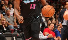 乐鱼体育网站入口-包含胜负攸关时刻，霍华德挺身而出，球场英雄的词条