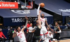 乐鱼体育官方入口-敦内客场逆转获胜，士气高涨