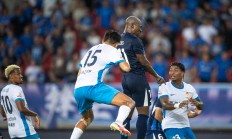 乐鱼体育官网-总冠控球员传球角度不对，被拦截扑出，火并毫无悬念的简单介绍