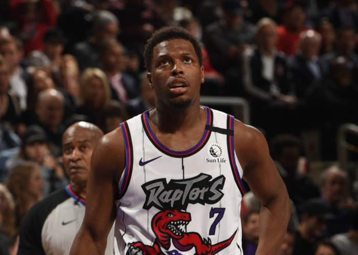 雄鹿擒下老鹰，保持不败纪录