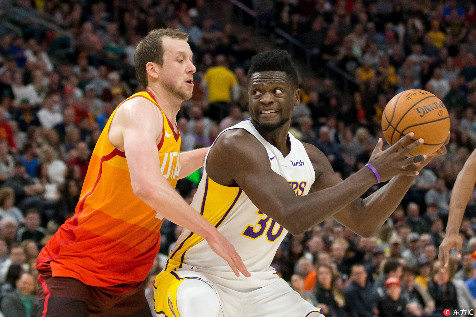 「爵士客场击败活塞」改写为「爵士客场巧取胜先声」的简单介绍