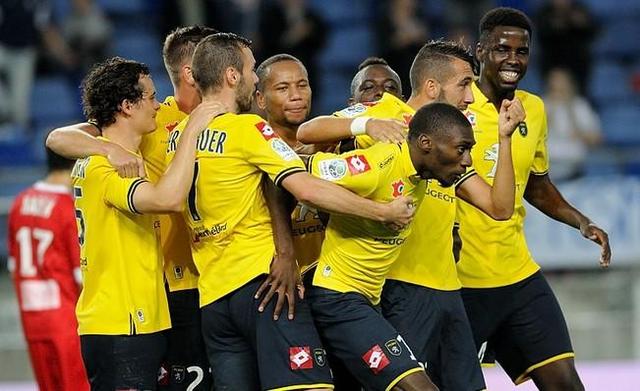 包含圣埃蒂安豪取两连胜,冲上积分榜前列的词条 包含圣埃蒂安豪取两连胜,冲上积分榜前列的词条