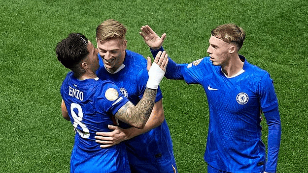 切尔西新援表现抢眼，球队迎来开门红的简单介绍